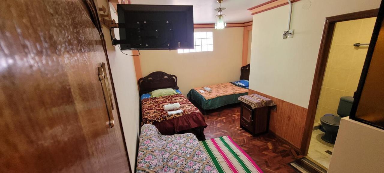 Hostal Sol Y Luna Bed & Breakfast Copacabana  Dış mekan fotoğraf